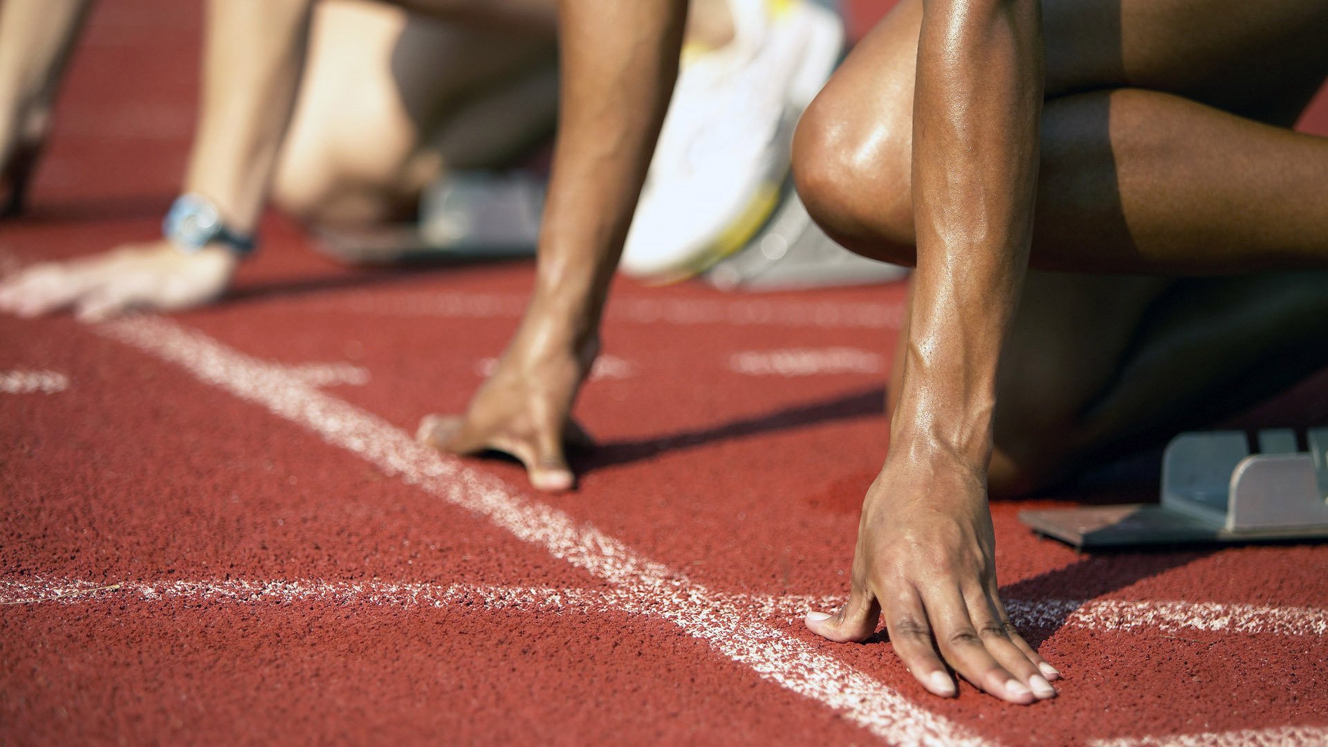 乐鱼体育官网注册-中国男子4×200米自由泳接力决赛奋勇争先，男子4×100米自由泳接力