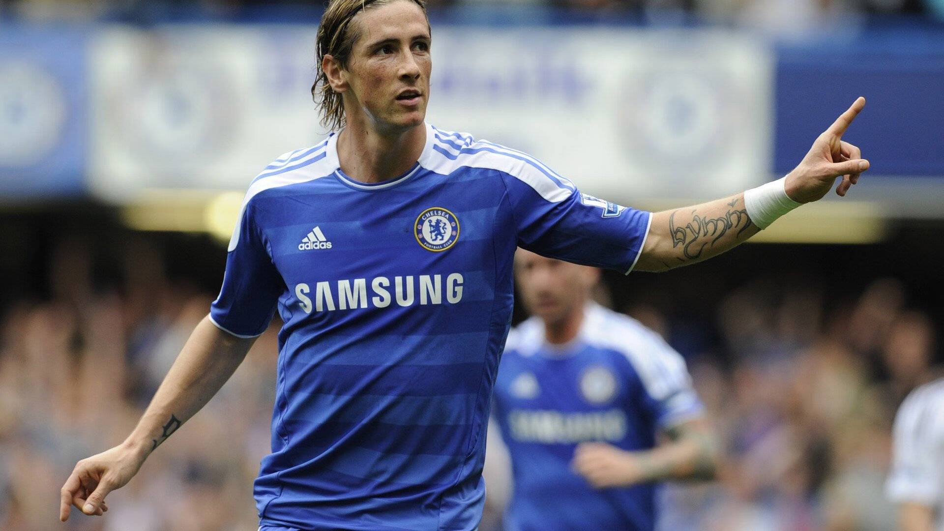 李恩:精准的传球与不屈的防守精神,让他在全黑队中占据核心位置